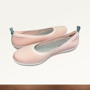 Women's Clarks Cloudsteppers Ayla Paige Light Pink Knit Textile Shoes Size 8.5